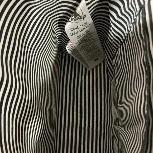 Disney Store Mickey Mouse Icon Square Flair Crossbody Bag Black EUC - Picture 4 of 4